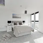Amazing Penthouse City Centre Apartment